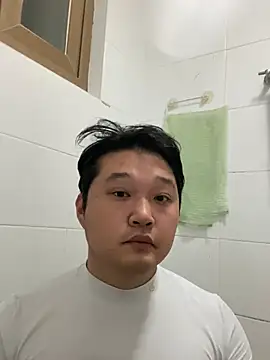 offwhite777 online show from 02-09-25, 10:42