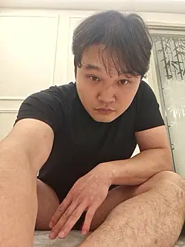 offwhite777 online show from 01-11-26, 02:02