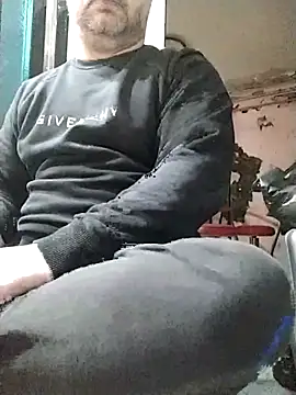 Snapshot of NAvoglia chatting on 03-02-25, 04:58 NAvoglia online show from 03-02-25, 04:58