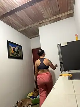 Emma Giraldo online show from 10-30-25, 12:31