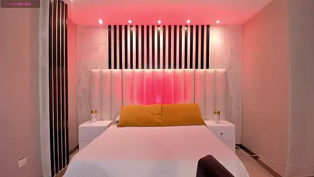 IsabellaKroft online show from 03-19-25, 10:09