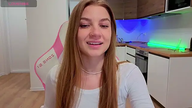 Enjoy everymoment  online show from 04-11-26, 10:13