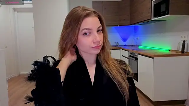 Enjoy everymoment  online show from 03-26-26, 03:05