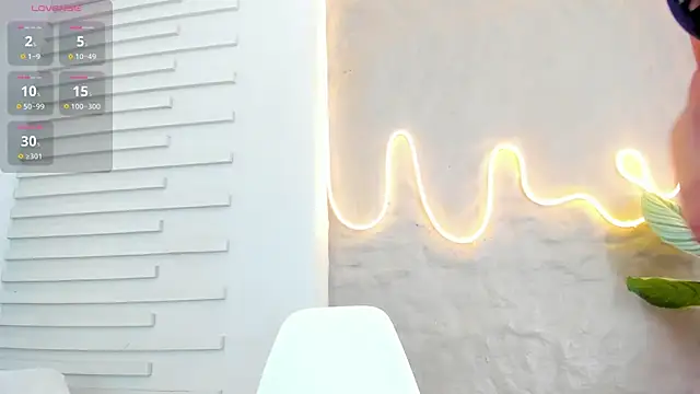 Lia Guzman online show from 02-26-25, 11:43