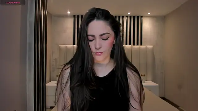 Snapshot of BeccaBaxter chatting on 07-21-26, 12:17 BeccaBaxter online show from 07-21-26, 12:17