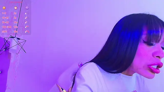 Snapshot of Raichell_ chatting on 10-11-25, 04:02 Raichell online show from 10-11-25, 04:02