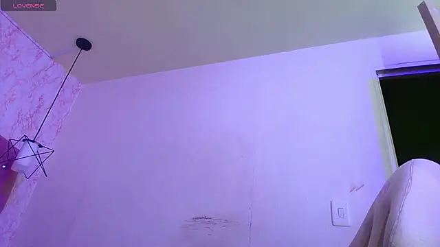 Snapshot of Raichell_ chatting on 10-08-25, 03:30 Raichell online show from 10-08-25, 03:30