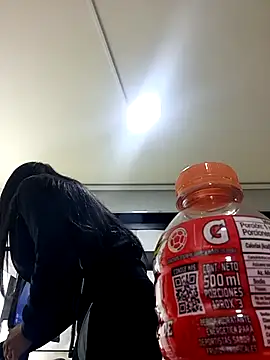 Snapshot of Raichell_ chatting on 01-13-26, 01:09 Raichell online show from 01-13-26, 01:09