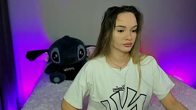 EvaBalmer online show from 11-25-25, 04:57