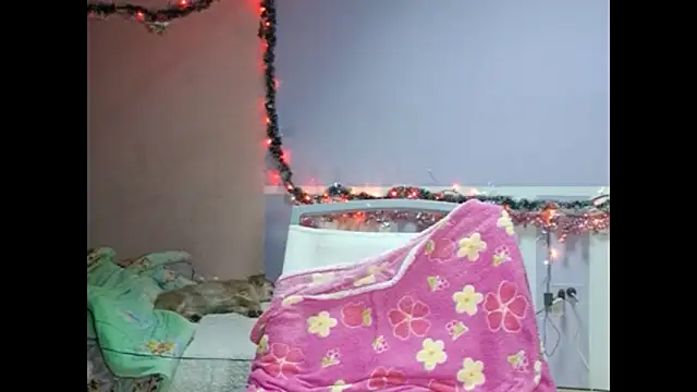 kyliebigboobs online show from 12-15-25, 09:04