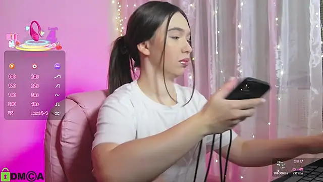 Snapshot of Arianahot777 chatting on 11-03-25, 09:51 Arianahot777 online show from 11-03-25, 09:51