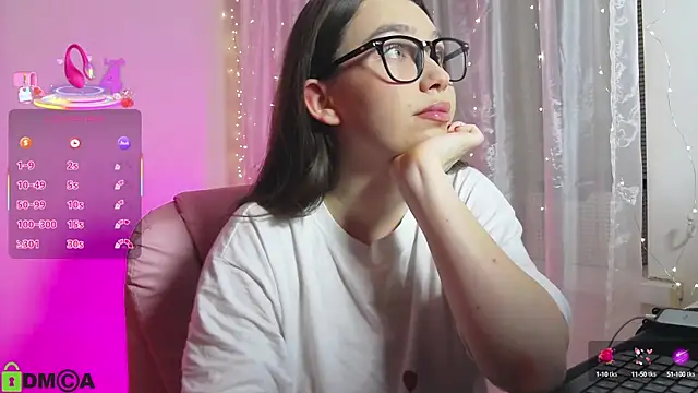 Snapshot of Arianahot777 chatting on 10-10-25, 08:31 Arianahot777 online show from 10-10-25, 08:31