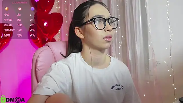 Snapshot of Arianahot777 chatting on 02-18-25, 07:19 Arianahot777 online show from 02-18-25, 07:19