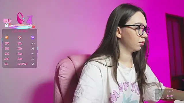 Snapshot of Arianahot777 chatting on 01-11-26, 10:16 Arianahot777 online show from 01-11-26, 10:16