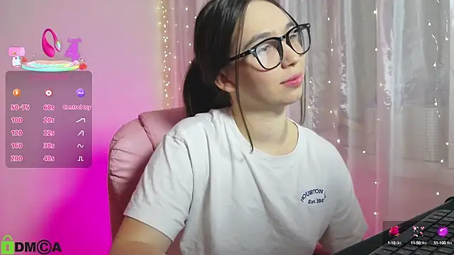 Snapshot of Arianahot777 chatting on 10-13-25, 09:27 Arianahot777 online show from 10-13-25, 09:27