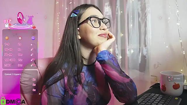 Snapshot of Arianahot777 chatting on 09-17-25, 08:11 Arianahot777 online show from 09-17-25, 08:11