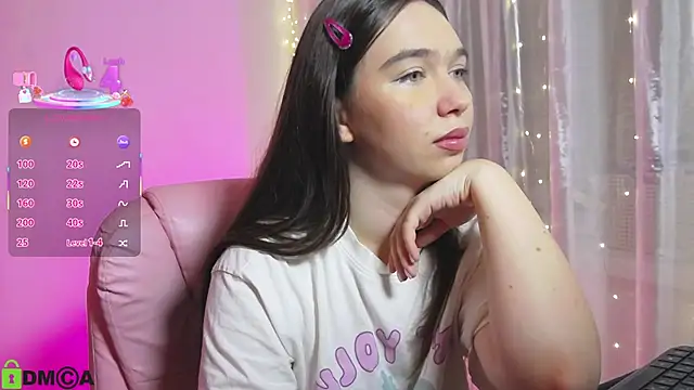 Snapshot of Arianahot777 chatting on 11-07-25, 10:13 Arianahot777 online show from 11-07-25, 10:13