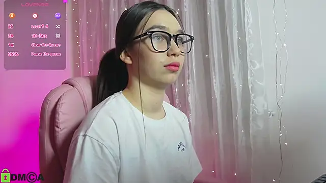 Snapshot of Arianahot777 chatting on 02-07-25, 03:23 Arianahot777 online show from 02-07-25, 03:23