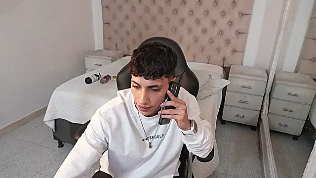 JhoanLeandro online show from 02-22-26, 06:05