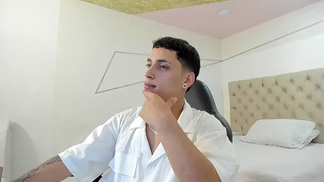 JhoanLeandro online show from 09-14-25, 05:30