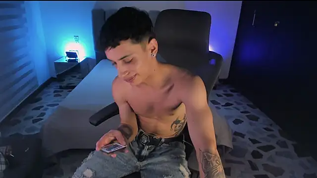 JhoanLeandro online show from 09-30-25, 02:06