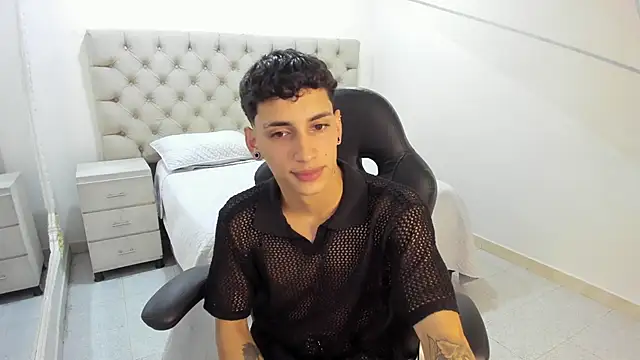 JhoanLeandro online show from 11-14-25, 05:33