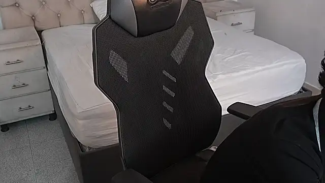 JhoanLeandro online show from 02-10-26, 06:34