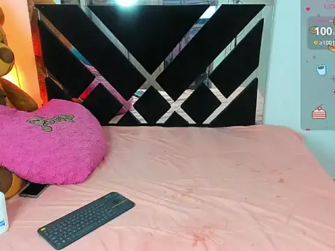 CatalinaSmith1 online show from 11-10-25, 09:53