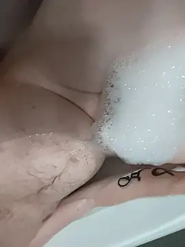 Snapshot of bouraktom6 chatting on 10-30-25, 05:54 bouraktom6 online show from 10-30-25, 05:54