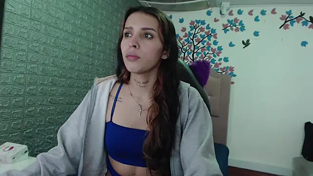 Snapshot of AngelaTurizo chatting on 11-01-25, 07:08 AngelaTurizo online show from 11-01-25, 07:08