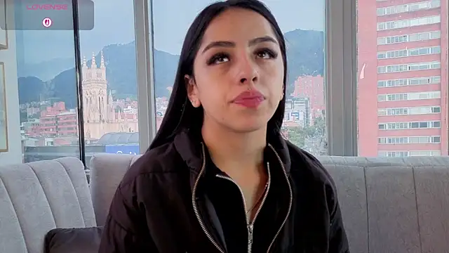 Daphne chers online show from 04-14-26, 08:25