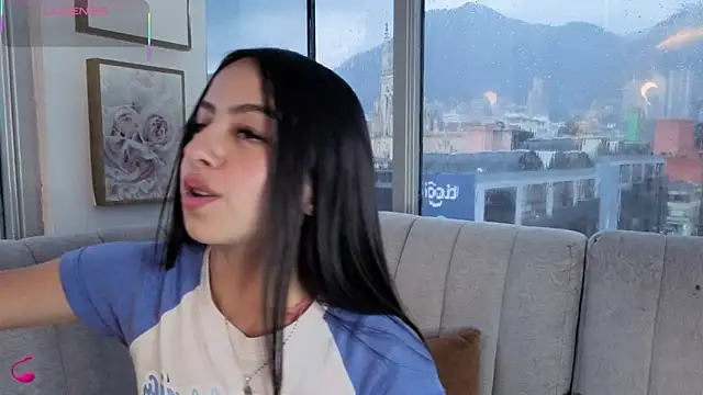 Daphne chers online show from 03-10-26, 09:30