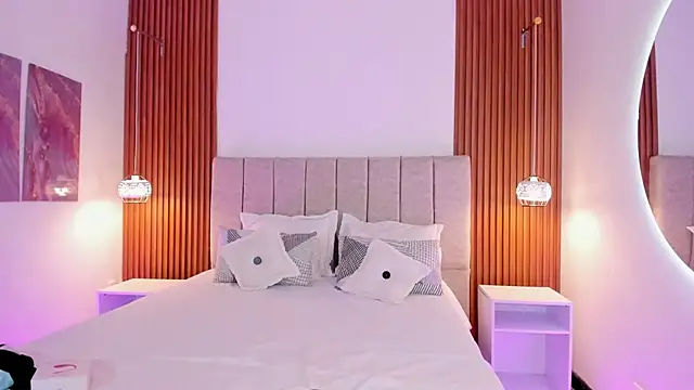 Snapshot of khloe-sweet chatting on 02-11-26, 12:16 khloe-sweet online show from 02-11-26, 12:16