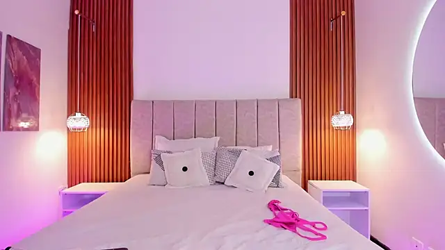 Snapshot of khloe-sweet chatting on 02-03-26, 12:10 khloe-sweet online show from 02-03-26, 12:10