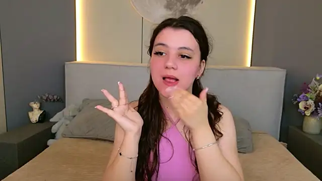 Pauline Heaven online show from 06-27-26, 05:35