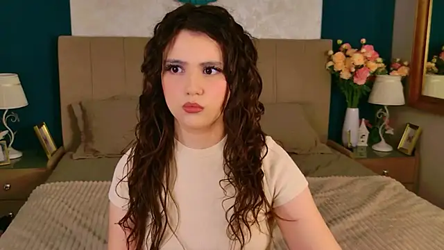 Pauline Heaven online show from 03-12-26, 05:45