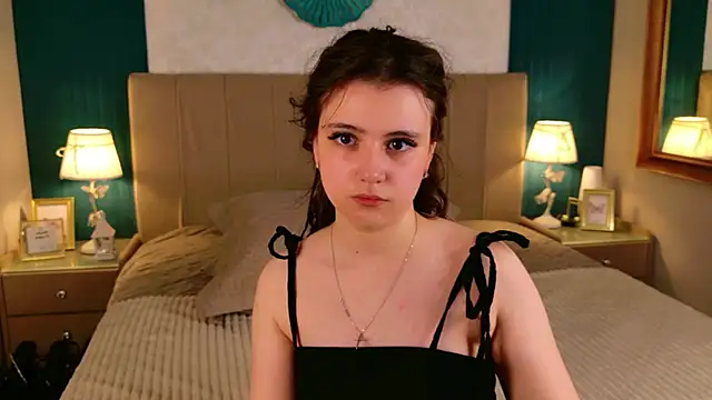 Snapshot of Pauline_Heaven chatting on 05-17-26, 05:40 Pauline Heaven online show from 05-17-26, 05:40