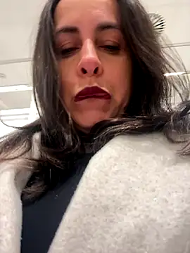 laarti online show from 11-21-25, 06:40