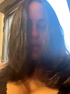 laarti online show from 11-16-25, 03:50