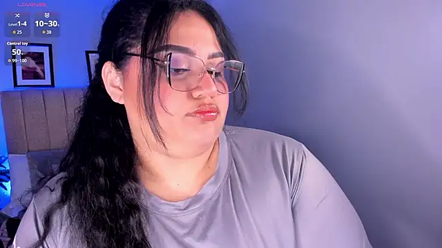 Snapshot of _michel_bbw chatting on 05-10-26, 03:21 michel bbw online show from 05-10-26, 03:21
