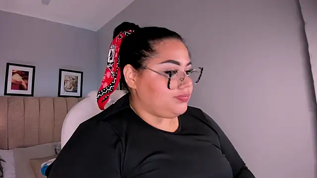 Snapshot of _michel_bbw chatting on 01-11-26, 02:51 michel bbw online show from 01-11-26, 02:51