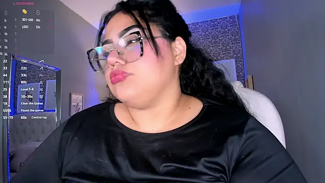 Snapshot of _michel_bbw chatting on 11-11-25, 03:45 michel bbw online show from 11-11-25, 03:45