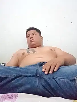 Snapshot of 69-pene_rico chatting on 06-15-26, 05:40 69-pene rico online show from 06-15-26, 05:40
