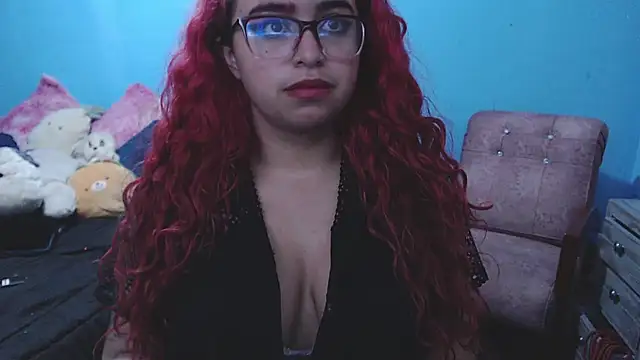 Snapshot of EstefyTabbo chatting on 02-07-26, 10:56 EstefyTabbo online show from 02-07-26, 10:56