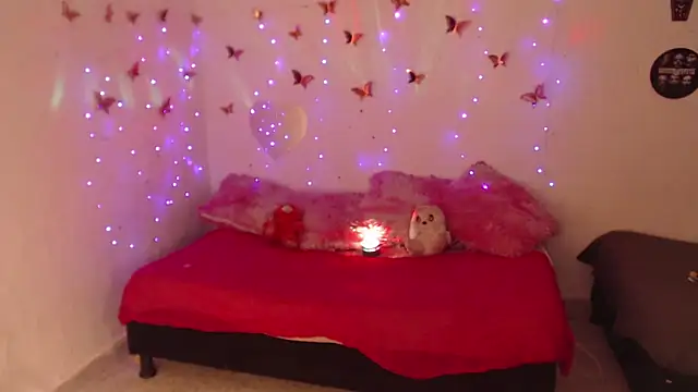 EstefyTabbo online show from 11-13-25, 09:40