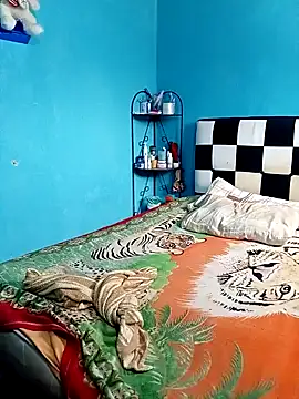 DivinaTransStrella online show from 10-15-25, 04:37