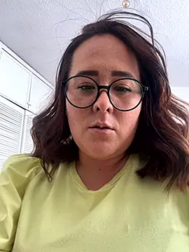 Snapshot of SweetRomina chatting on 02-26-26, 07:58 SweetRomina online show from 02-26-26, 07:58