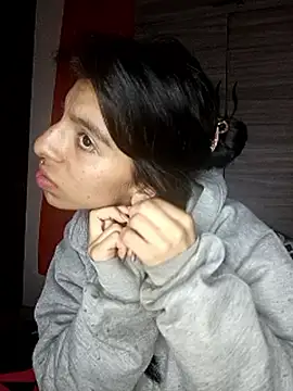 Ariell Kieran online show from 09-18-25, 07:55