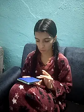 Ariell Kieran online show from 10-24-25, 12:42