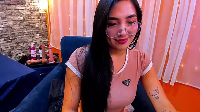 Enyel valmina online show from 03-06-25, 09:09
